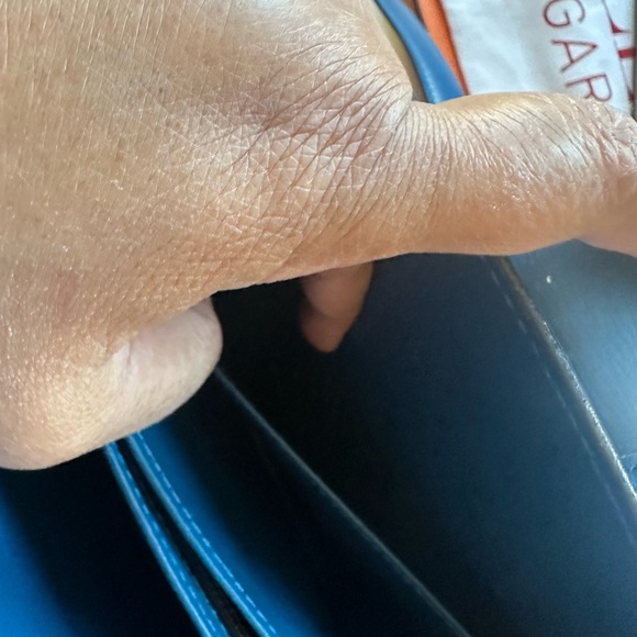 LV BLUE Epi Capucines - Picture 6 of 15